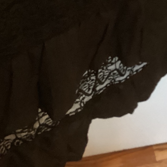 NWT BloomChic Black Shirred Waist Lace Inset V Front & Tie Back Dress Sz 26 - Picture 5 of 10